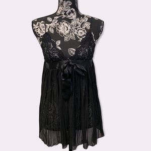 Black pleated babydoll lingerie dress